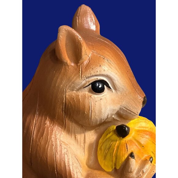 Squirrel Figurine With Fall Autumn Leaf and Acorn - Picture 8 of 12